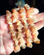 Load image into Gallery viewer, Peach Moonstone Chip Bracelet
