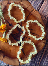 Load image into Gallery viewer, Citrine Chip Bracelet
