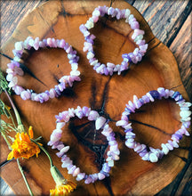 Load image into Gallery viewer, Lepidolite Chip Bracelet
