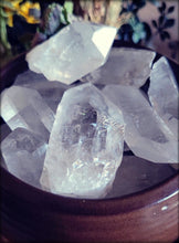 Load image into Gallery viewer, Natural Clear Quartz Points
