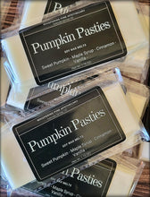 Load image into Gallery viewer, Pumpkin Pasties Wax Melts
